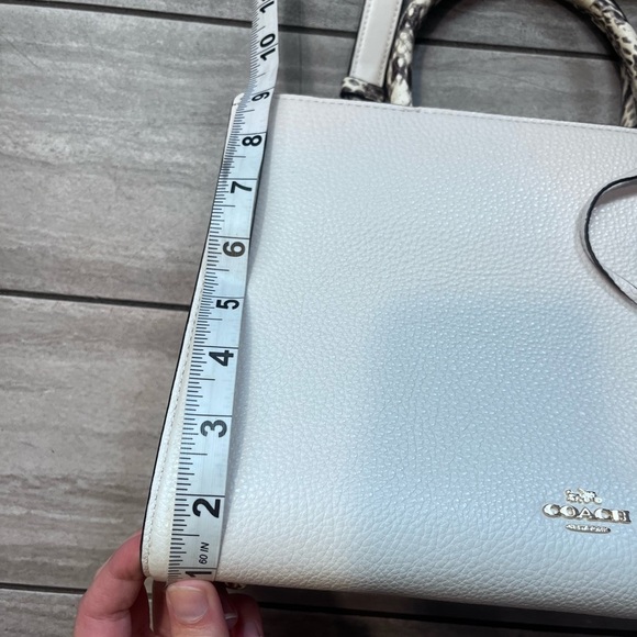 COACH Zoe Carryall Purse White 2Way Pebble Leather Medium Sized Authentic - Picture 8 of 8